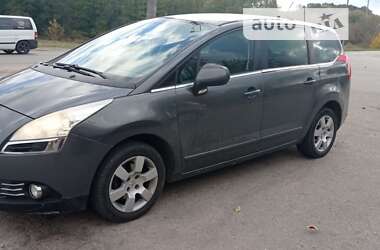 Мікровен Peugeot 5008 2013 в Фастові