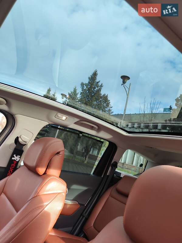 Мікровен Peugeot 5008 2013 в Кам'янець-Подільському