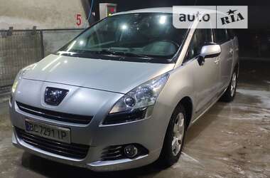 Микровэн Peugeot 5008 2010 в 