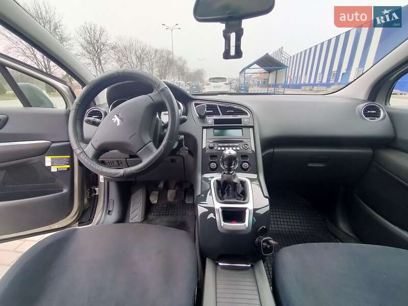 Мікровен Peugeot 5008 2010 в Коломиї