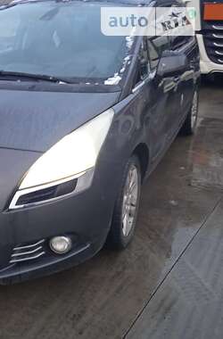 Микровэн Peugeot 5008 2010 в Львове