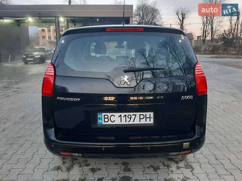 Мікровен Peugeot 5008 2013 в Дрогобичі