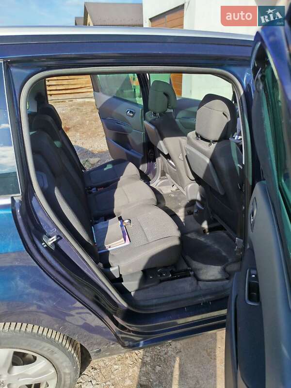 Мікровен Peugeot 5008 2010 в Вінниці