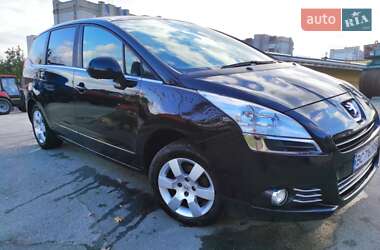 Peugeot 5008 2011