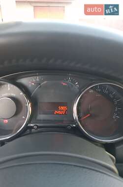Микровэн Peugeot 5008 2011 в Ровно