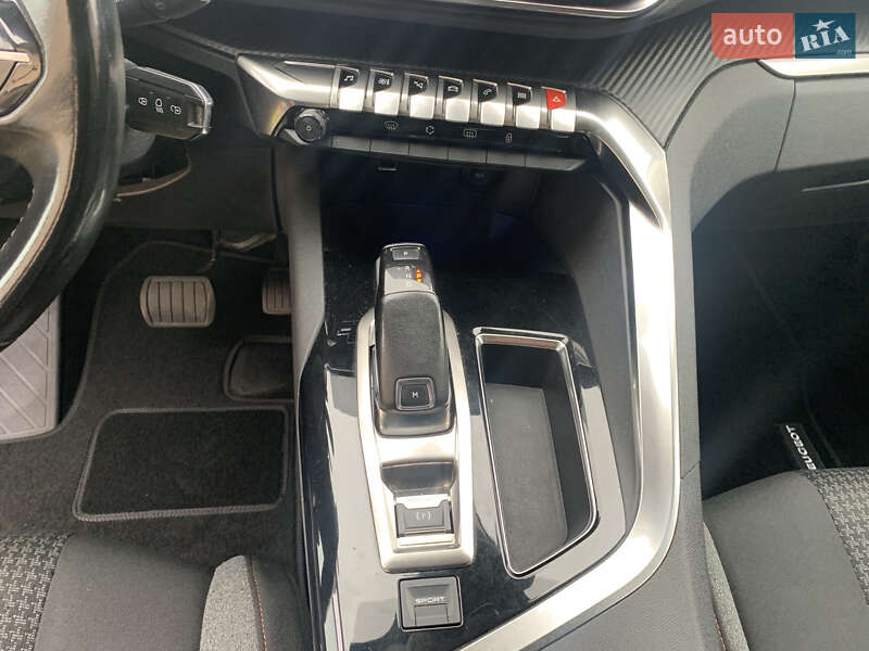 Внедорожник / Кроссовер Peugeot 5008 2018 в Львове фото 26 Внедорожник / Кроссовер Peugeot 5008 2018 в Львове