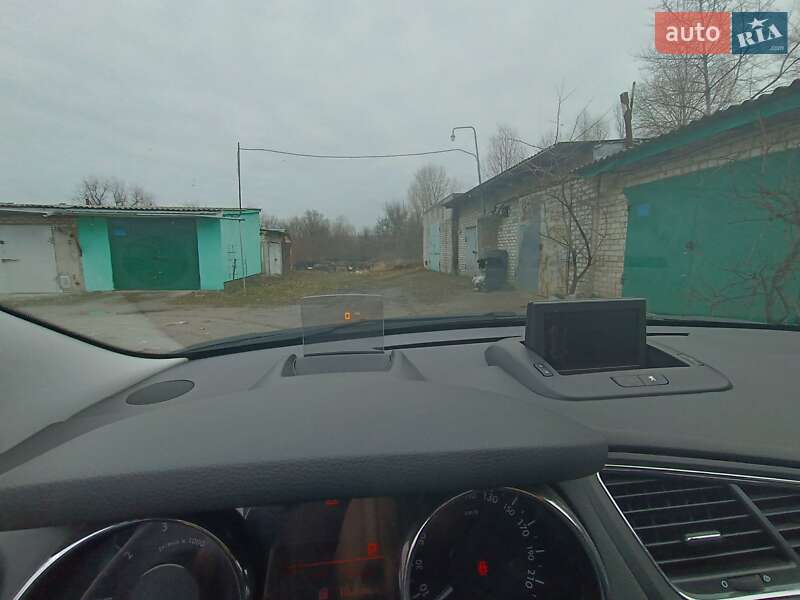 Микровэн Peugeot 5008 2011 в Светловодске