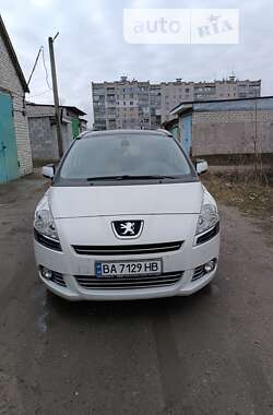 Peugeot 5008 2011