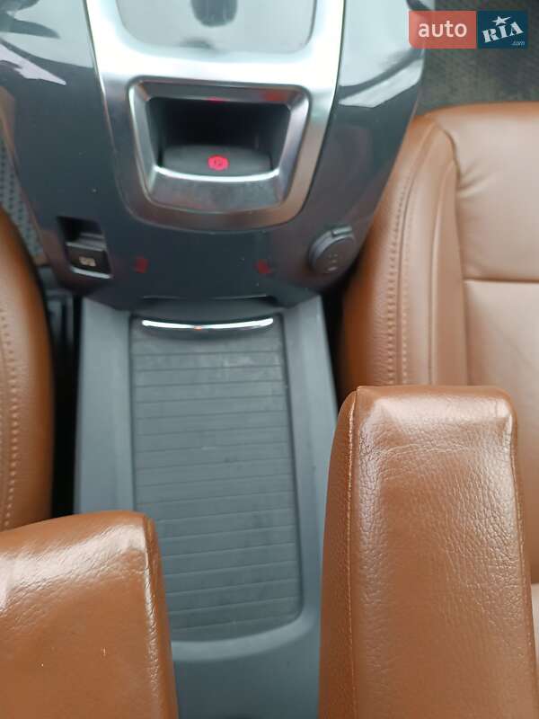 Микровэн Peugeot 5008 2011 в Светловодске