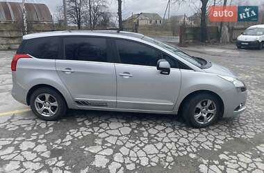 Микровэн Peugeot 5008 2010 в Звягеле