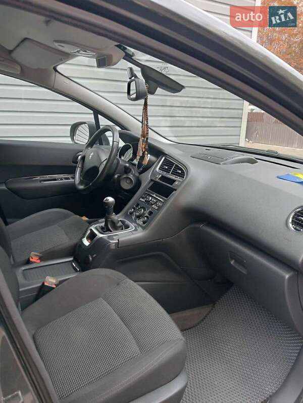 Микровэн Peugeot 5008 2010 в Кременчуге фото 2 Микровэн Peugeot 5008 2010 в Кременчуге