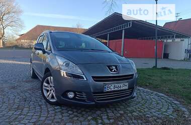 Peugeot 5008 2011