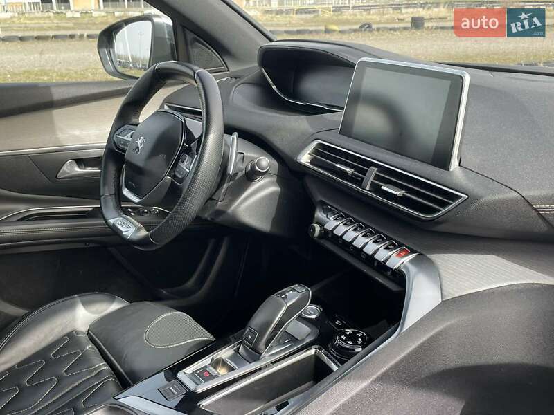 Позашляховик / Кросовер Peugeot 5008 2017 в Львові фото 31 Позашляховик / Кросовер Peugeot 5008 2017 в Львові