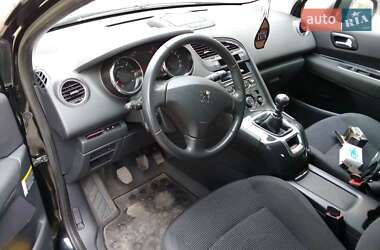 Мікровен Peugeot 5008 2012 в 