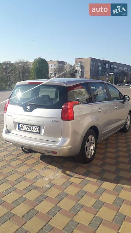 Мікровен Peugeot 5008 2013 в Гайсину