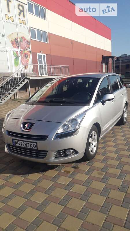 Мікровен Peugeot 5008 2013 в Гайсину