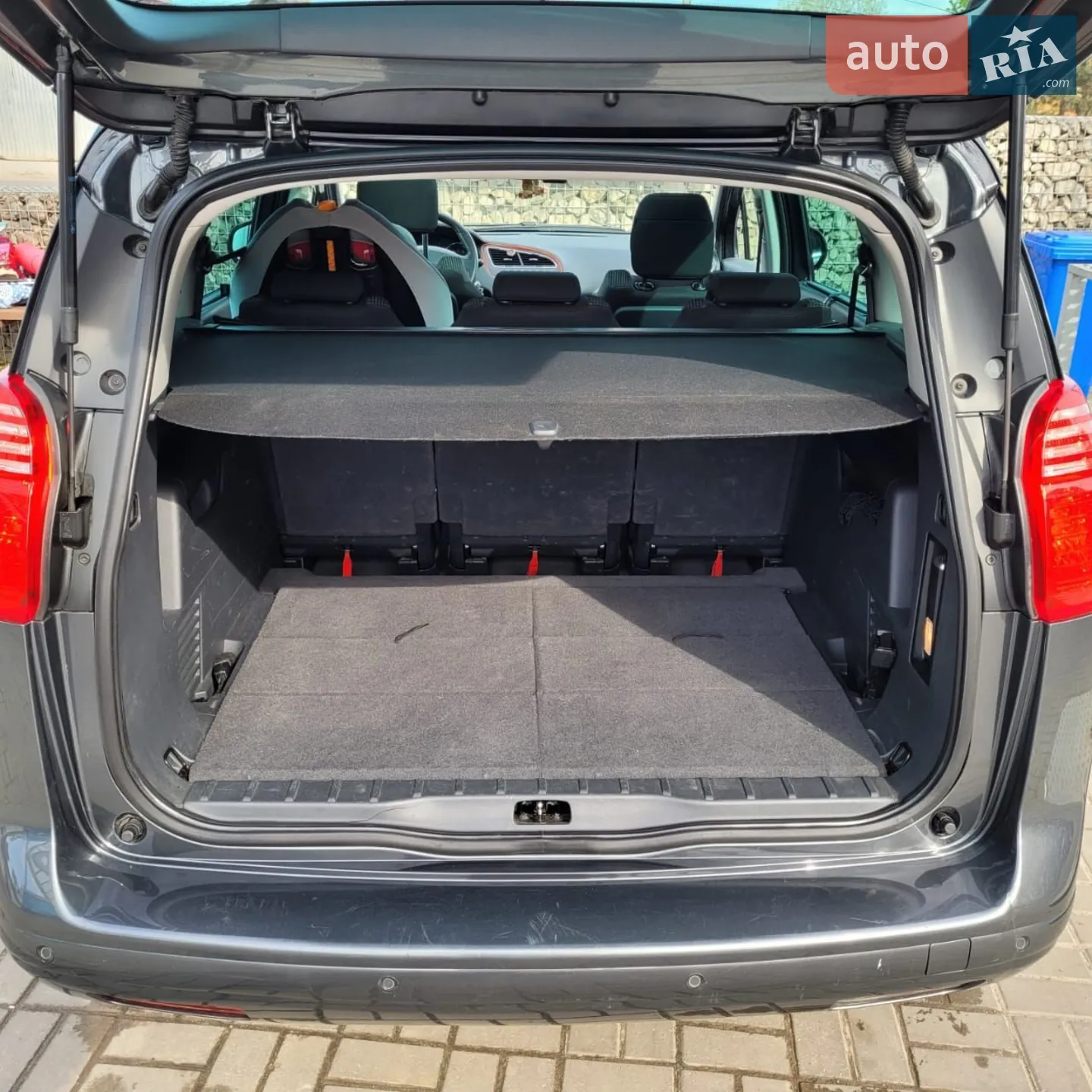 2010 Peugeot 5008 - мініатюра 21