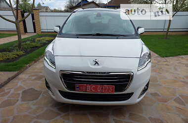 Микровэн Peugeot 5008 2015 в Носовке