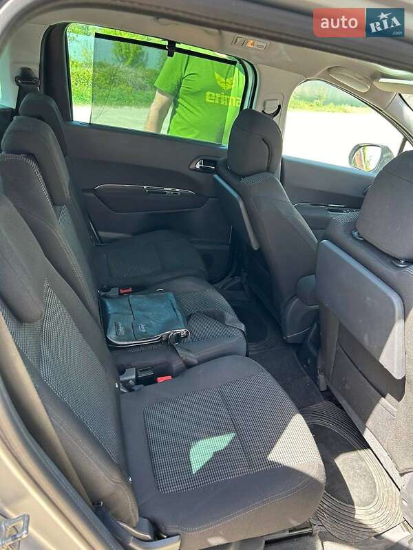 Мікровен Peugeot 5008 2011 в Самборі