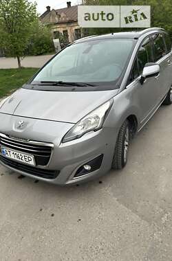 Peugeot 5008 2015