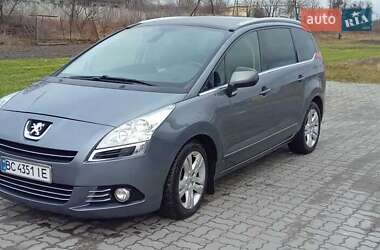 Peugeot 5008 2011