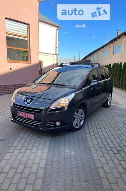 Микровэн Peugeot 5008 2011 в Стрые