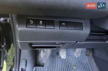 Мікровен Peugeot 5008 2013 в Стрию