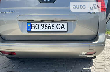 Мікровен Peugeot 5008 2009 в Дубні