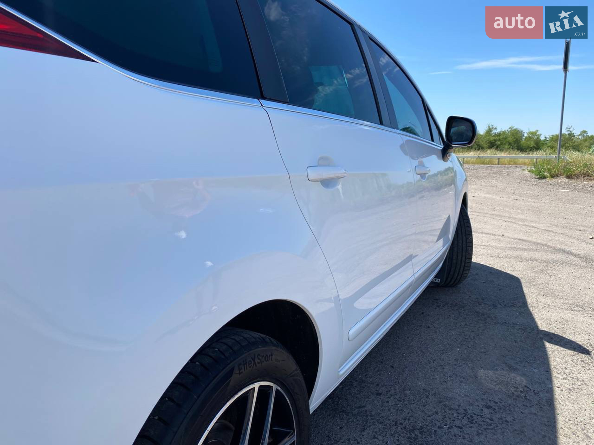 Peugeot 5008 2013 VIN VF30ARHE8DS009268 фото оголошення 11 з 56