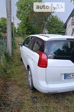 Мікровен Peugeot 5008 2015 в Львові