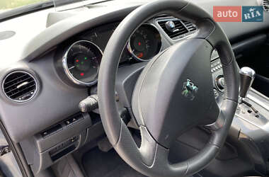 Мікровен Peugeot 5008 2012 в 