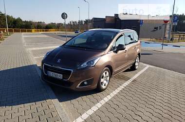 Минивэн Peugeot 5008 2014 в Львове