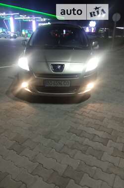 Микровэн Peugeot 5008 2011 в Тернополе