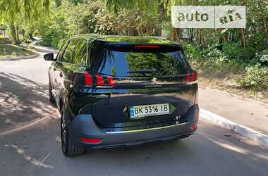 Позашляховик / Кросовер Peugeot 5008 2018 в Рівному