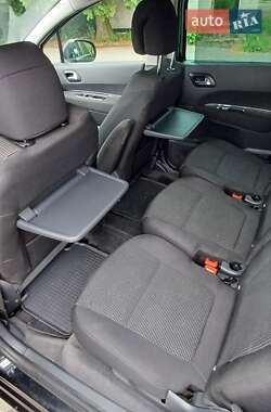 Микровэн Peugeot 5008 2011 в 