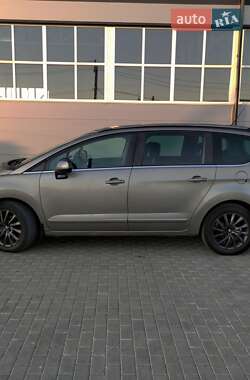 Микровэн Peugeot 5008 2011 в 