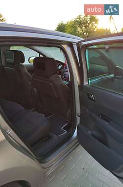 Микровэн Peugeot 5008 2011 в 