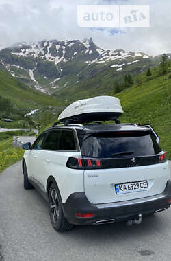 Peugeot 5008 2021