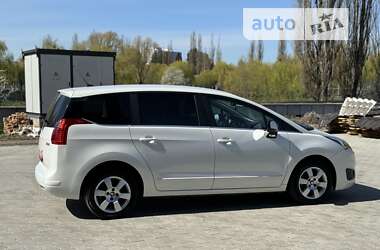 Микровэн Peugeot 5008 2014 в Ровно