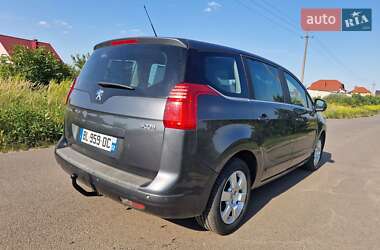 Микровэн Peugeot 5008 2011 в 