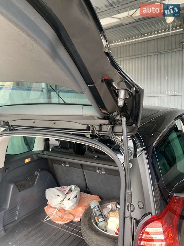 Мікровен Peugeot 5008 2011 в Шепетівці