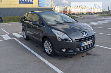 Микровэн Peugeot 5008 2010 в Ровно