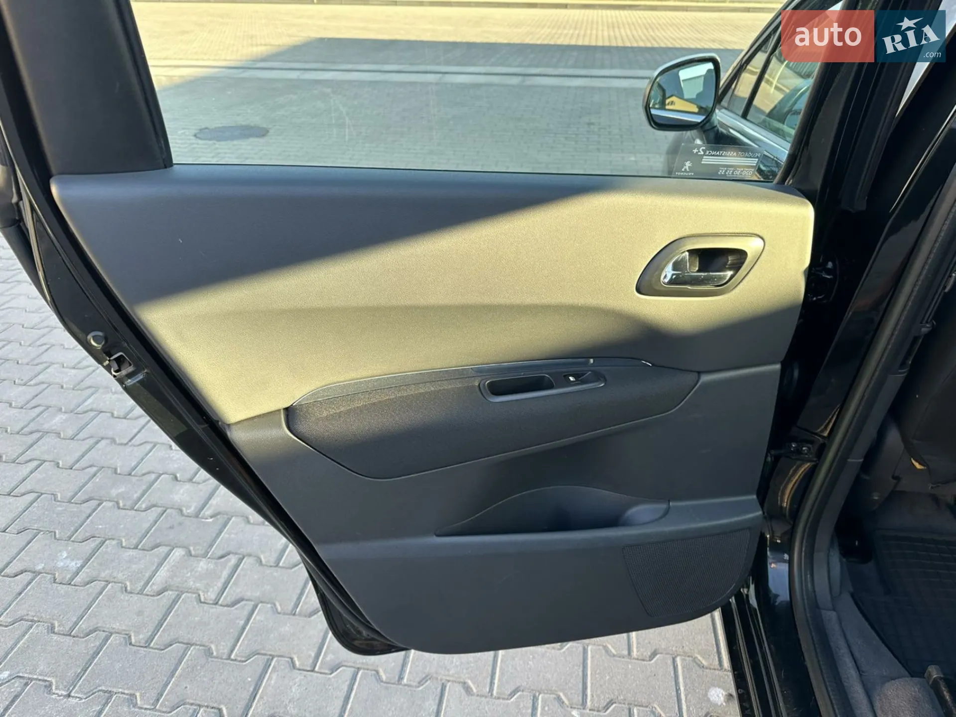 2011 Peugeot 5008 - мініатюра 13