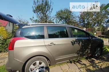 Peugeot 5008 2013