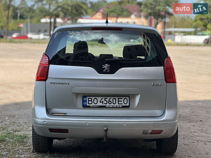 Мікровен Peugeot 5008 2010 в Тернополі