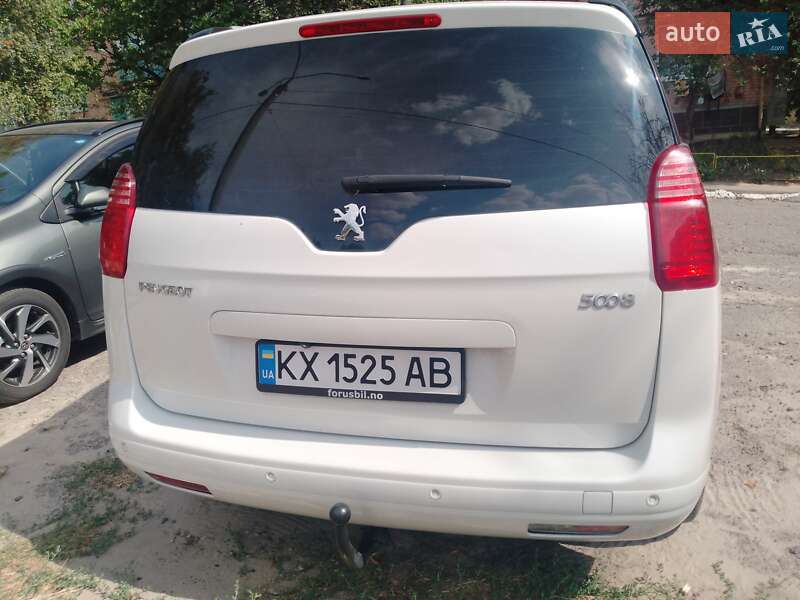 Микровэн Peugeot 5008 2010 в Харькове
