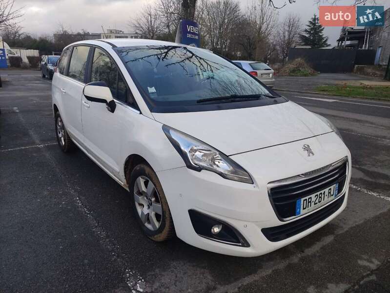 Peugeot 5008 2015