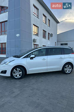 Микровэн Peugeot 5008 2015 в Ковеле