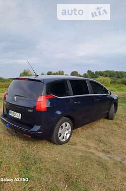 Микровэн Peugeot 5008 2010 в Дубно