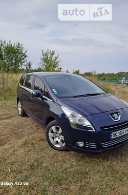 Микровэн Peugeot 5008 2010 в Дубно